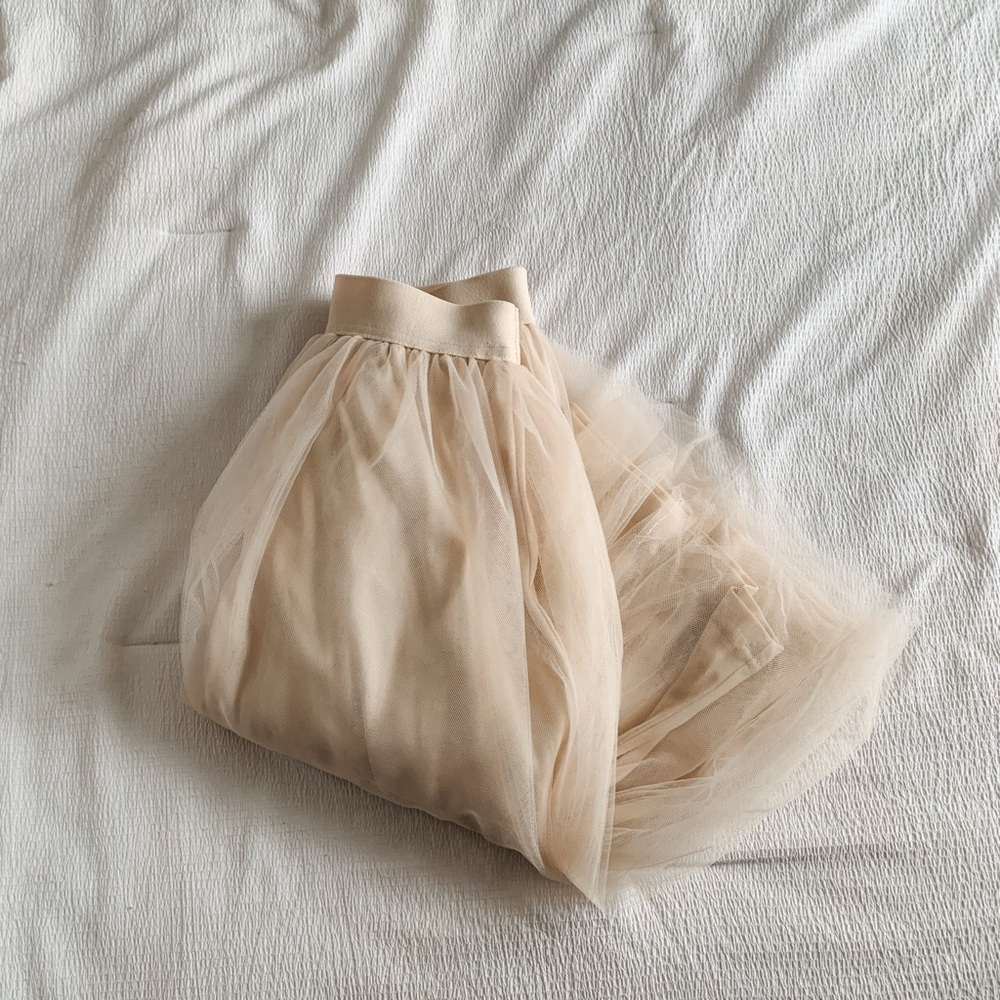 Forever 21 Cream Tulle A-Line Skirt